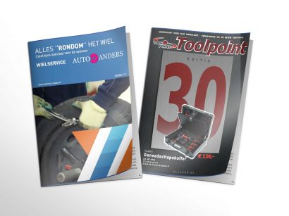 Folder_in_grey_surface_mockup Folder_in_grey_surface_mockup